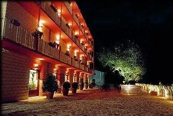 ホテル Hotel Miralago San Potito Sannitico